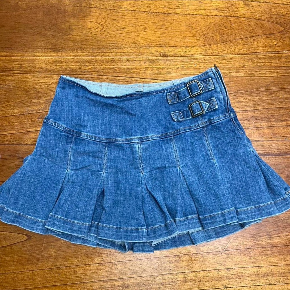 Mini denim pleated skorts